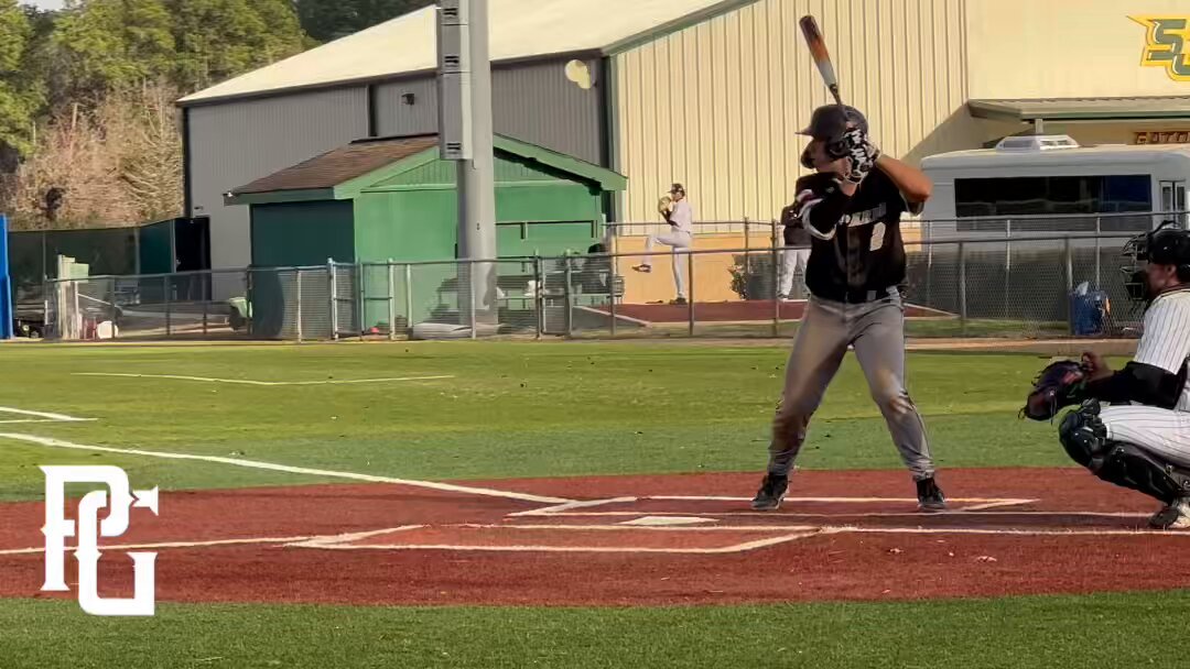 Cole Tabor (Temple College Baseball) DRILLS this 3-run 💣 that carried out on a line. Tons of hard contact today &amp; gets it done on the dirt defensively. #PGJC