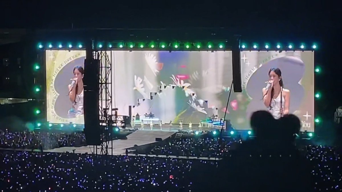 FIRST PERFORMANCE OF 'I GOT YOU' IN CONCERT WITH THE LIVE BAND OH MY GOD??