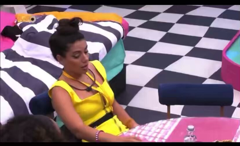 Sério mulheres , que vocês vão passar pano pra essa fala ridícul4 da Fernanda ? Vocês acham isso certo? Essa mulher está passando de todos os limites. Fernanda: “tá faltando uma rol4 pra mam@r” #BBB24