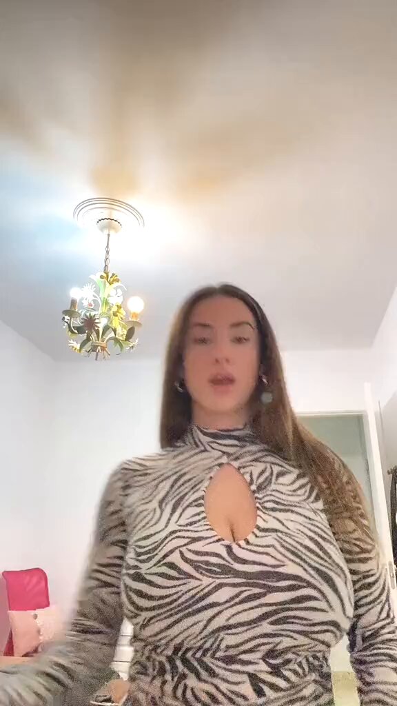 Do I have your attention now? 🌈