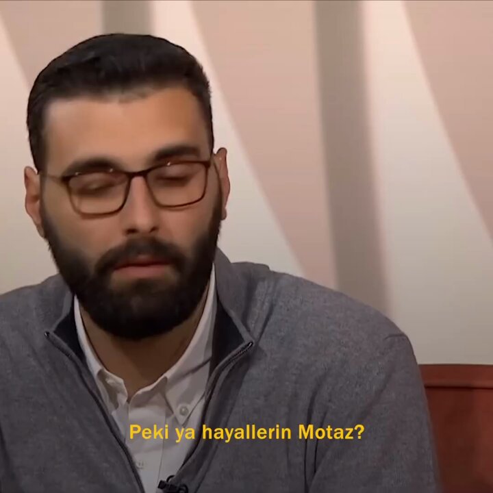 Geçen hafta Gazze’den ayrılan gazeteci: “Şu an burada içtiğim temiz sudan,oturduğum rahat koltuktan kendimi suçlu hissediyorum.” O gözler nelere şahit oldu kim bilir.. 😔 ——— Pensilvanya #GazzedeKatliamVar Iran Özgür Demirtaş Fatih Karahan Cevdet Akçay 5 Şubat Resmi Gazete’de