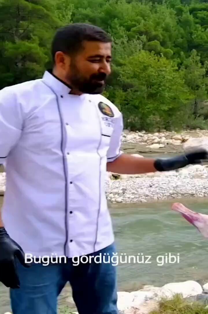 İkinci denemede de bir ton odun kullanan gerzek, gene kuzuyu yaktı..