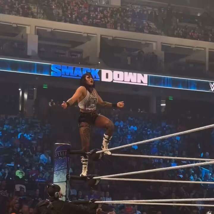 FOR DOM DOM 😭 Mami’s froggy perfection during Smackdown dark match 🔥🔥🔥 🎥 addesandro [IG] | #SmackDown