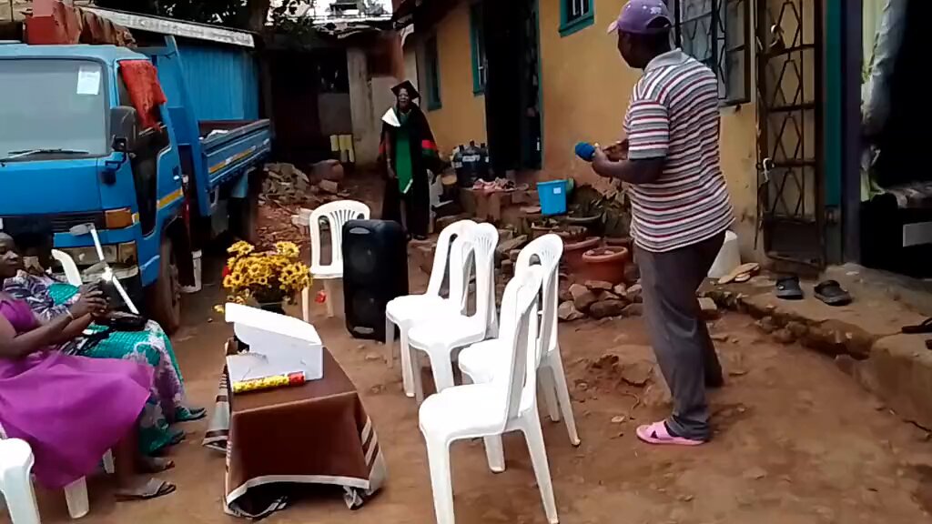 Cutest video you can watch today. May God bless them! 🙏🏽