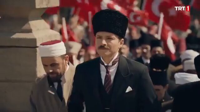"Tek başına atıldı bu yolda ilk adım. Bir kişiydi, bin kişi oldu. Bin kişiydi milyonlar oldu… Kurtarılacak bir vatan vardı, sonunu düşünmediler. Çünkü baştan ilan edilmişti yolculuğun adı; ya istiklal vardı bu yolun sonunda ya da ölüm!" Aynı inançla, O’nun kalkınmacı, aydınlanmacı, üretimci, halkçı, devletçi, milliyetçi, cumhuriyetçi, inkılapçı laik programını uygulamak için Zafer Partisi’nden Ankara Büyük Şehir Belediye Başkanlığına aday oldum. Şu akıllara kazınsın; ben Mustafa Kemal’in askeriyim. Bundan taviz vermem. Taviz verene meydanı dar ederim. Oy için eğilip bükülmem. Emperyalizmin uydurduğu sloganların, yapay ayrışmaların tuzağına düşmem. Türk Milleti silkinir, yalan siyasetin, vizyonsuz, beceriksiz ezberlerin esaretinden kurtulur bana oy verirse, Atatürk 21. yüzyılda nasıl bir Türkiye Cumhuriyet’i hayal etti, bunu yaşayarak öğrenecek... Söz veriyorum. 5 Şubat Pazartesi günü saat 14.00’da Birinci Meclis’e kısa ziyaretin ardından, 15.30’da Anıtkabir ziyaretimizi Akdeniz caddesi kapısından girerek gerçekleştireceğiz. Ne Mutlu Türküm Diyene 🇹🇷