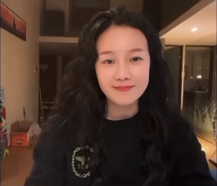 我们与世界的距离， 不仅仅是经济与物质的距离，而是思维与价值观的巨大鸿沟， 全世界适用的逻辑学和普世价值被我们拒之门外， 一百多年的时间， 愚昧对文明的仇恨和抵制，一如既往….. ——易中天