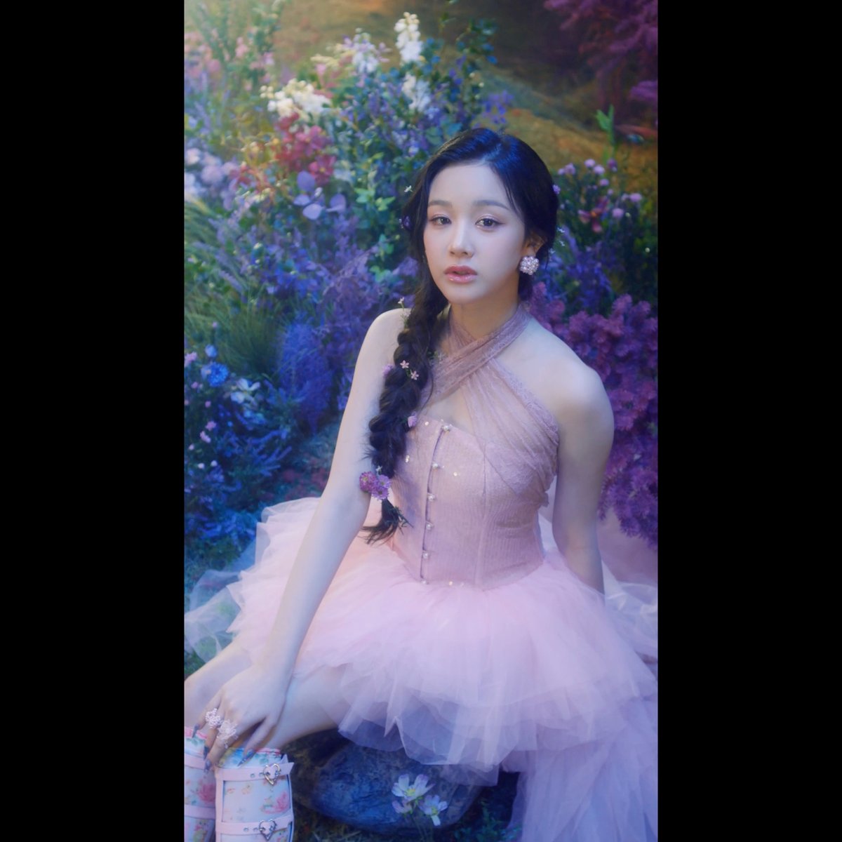 #BABYMONSTER ‘Stuck In The Middle’ M/V Highlight Clip | PHARITA ‘Stuck In The Middle’ M/V ▶️ #베이비몬스터 #PHARITA #파리타 #PreReleaseSingle #StuckInTheMiddle #MV #HIGHLIGHTCLIP #YG