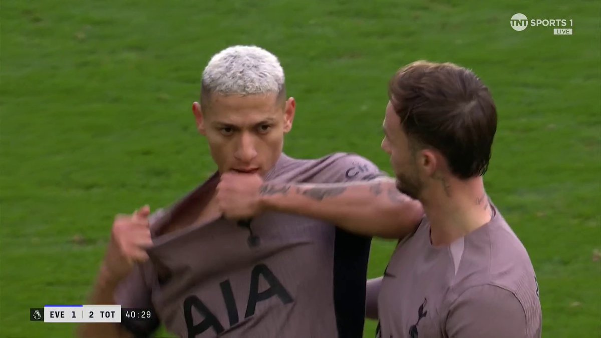That is SPECIAL from Richarlison! 🤩 The Brazilian hits a first-half brace against his former club... 👀