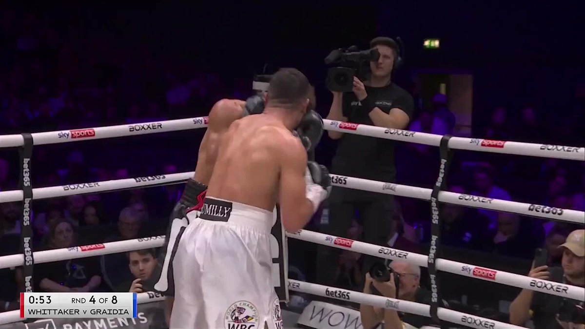 Ben Whittaker doing Ben Whittaker things 🔥 🎬 BOXXER #WhittakerGraidia | #BuatsiAzeez