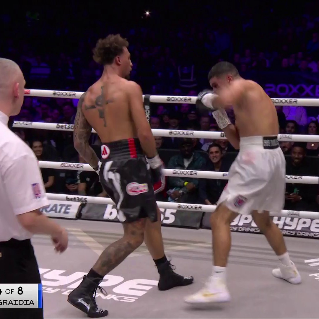 Whittaker is enjoying this one! #BuatsiAzeez | Live Now