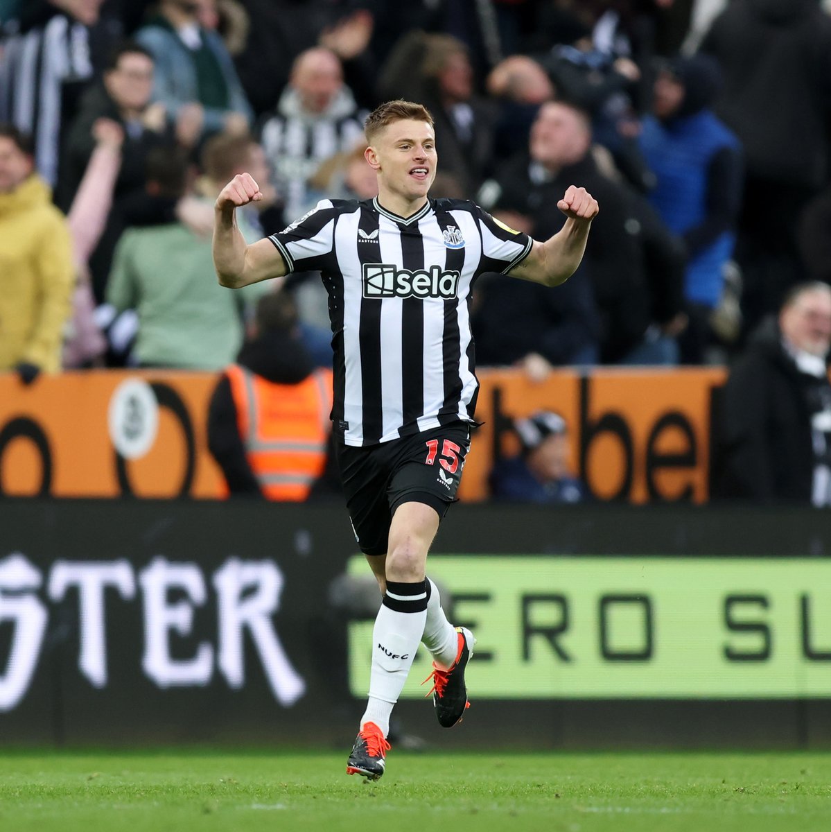 Great to see you back out there today, Harvey Barnes. 🫶