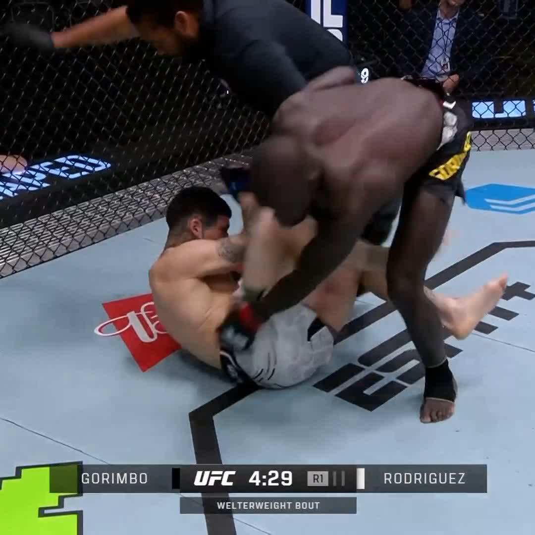 EASY WORK for @TheAnswerMMA 🤯 It took him just 3️⃣0️⃣ seconds to get the finish in this one! #UFCVegas85