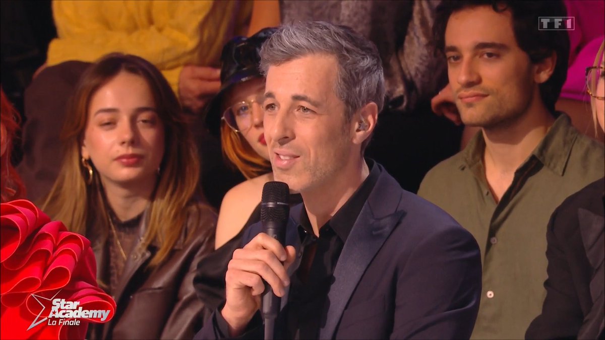 « Vous pouvez être des exemples pour la jeunesse » 🥰 Michael Goldman, le directeur, est fier de cette promo. Le show #StarAcademy continue ▶️