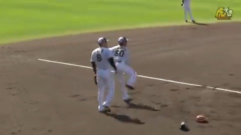 【宜野座】 好反応からの遠投!小野寺選手が魅せる! #hanshin #虎テレ #阪神タイガース #ARE_GOES_ON 虎テレでは春季キャンプをライブ配信