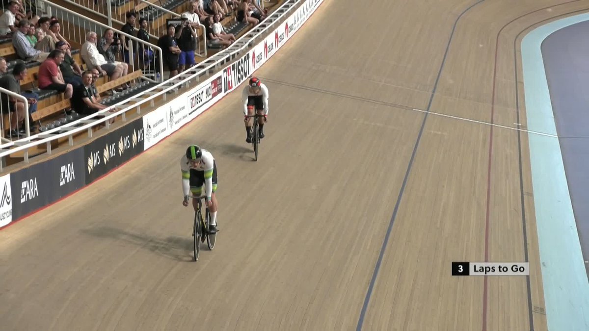 Can he do it? Can Ota close the gap in this last epic lap of the Men's Sprint final deciding round against Matthew Richardson? No spoiling, we let you watch! 🍿 👉 📺 #TissotNationsCup #TrackCycling #OlympicCycling