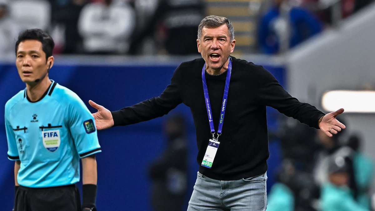 Following the heartbreak of a penalty shootout loss in the quarterfinals of the #WAC2026, 🇺🇿 Uzbekistan coach Srecko Katanec bit his tongue when asked if refereeing decisions had contributed to their elimination. #AsianCup2023