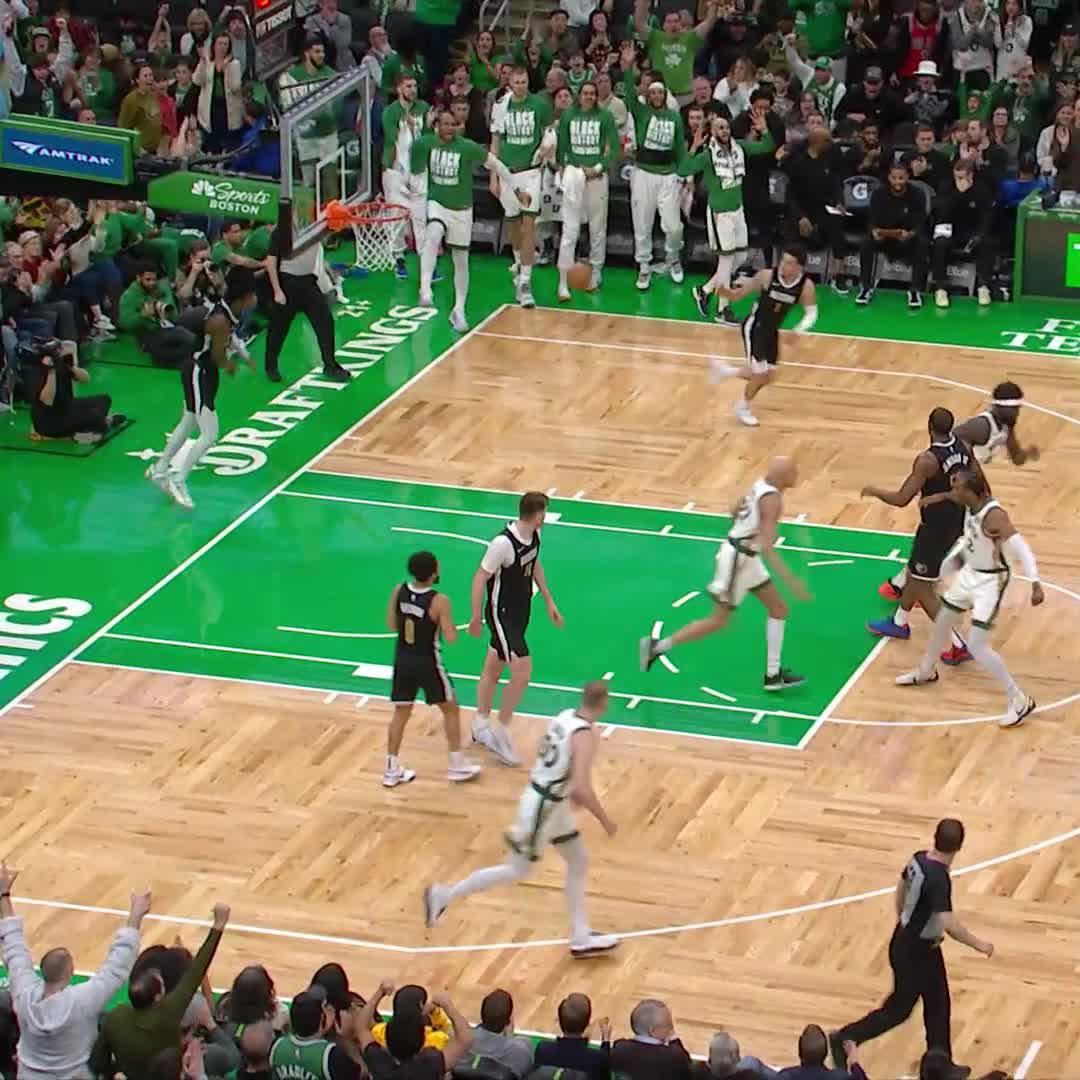 JORDAN WALSH FIRST CAREER BUCKET 🚨