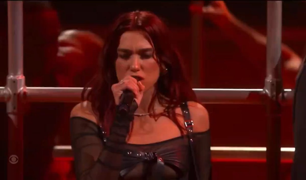 .DUA LIPA debuted her upcoming single "Training Season" while opening the GRAMMYs! ❤️