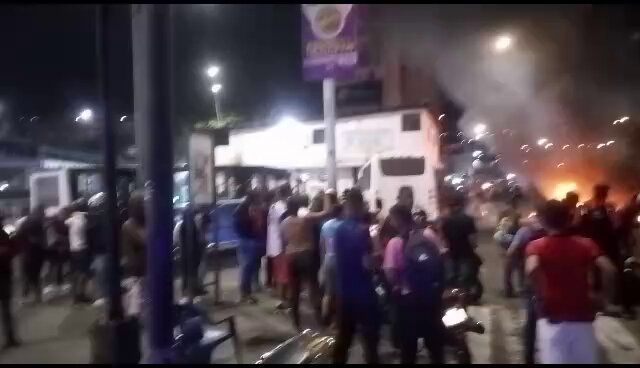 Denuncia ciudadana situación en Petare. PoliSucre Vs. Parapoliciales.
