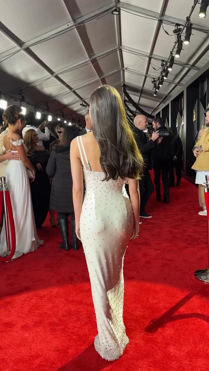 Olivia’s Glambot at the 2024 #Grammys!