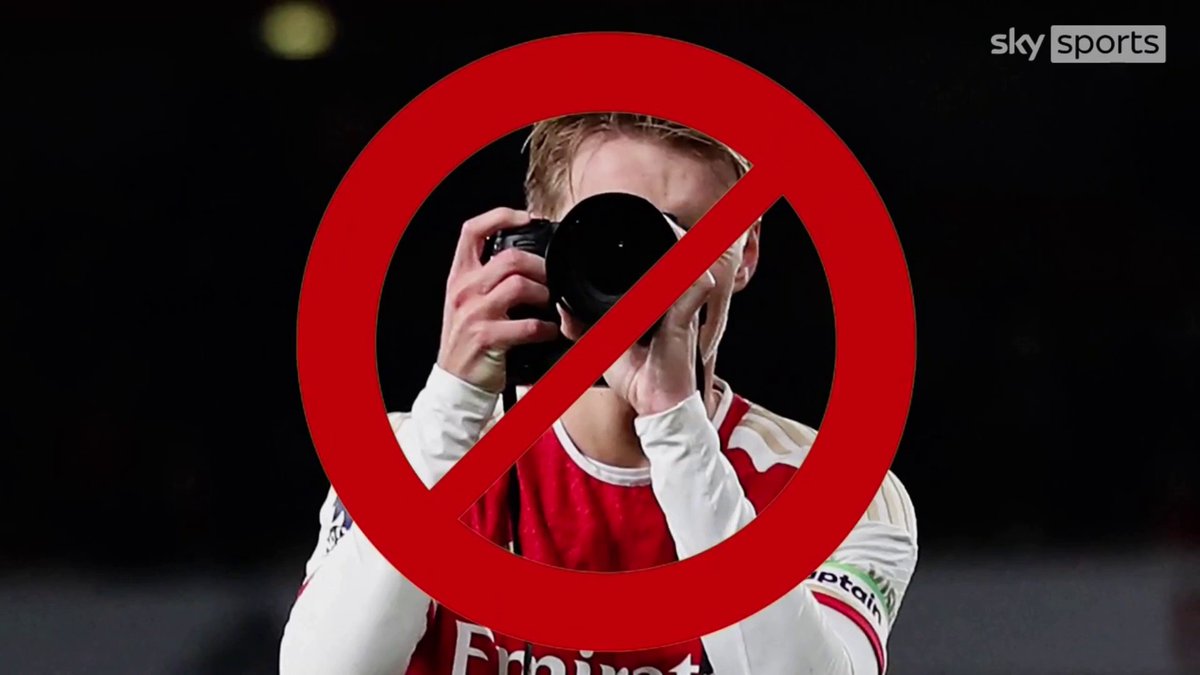 Did Arsenal's celebrations after their win over Liverpool go too far? 🤔 Jamie Carragher, Ian Wright and Neil Warnock all have their say 💬