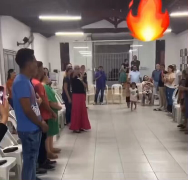 eu me senti assim depois de ver o vídeo do menino no bloquinho com o c* de fora