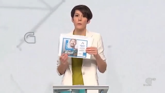 Ana Pontón (Ana Pontón) «Os 15 anos de política social do PP resúmense nunha palabra: propaganda. Propaganda en vivenda. Propaganda en atención ás persoas maiores. Propaganda en crise demográfica. Propaganda en igualdade, por certo machista.» #AnaPontónPresidenta #DebateCRTVG