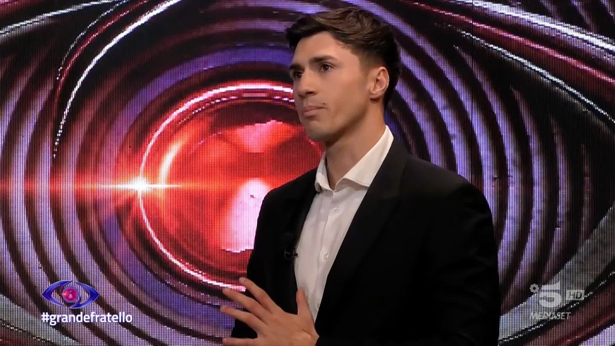 Qual è lo stato d'animo di questa "nuova Perla"? #GrandeFratello