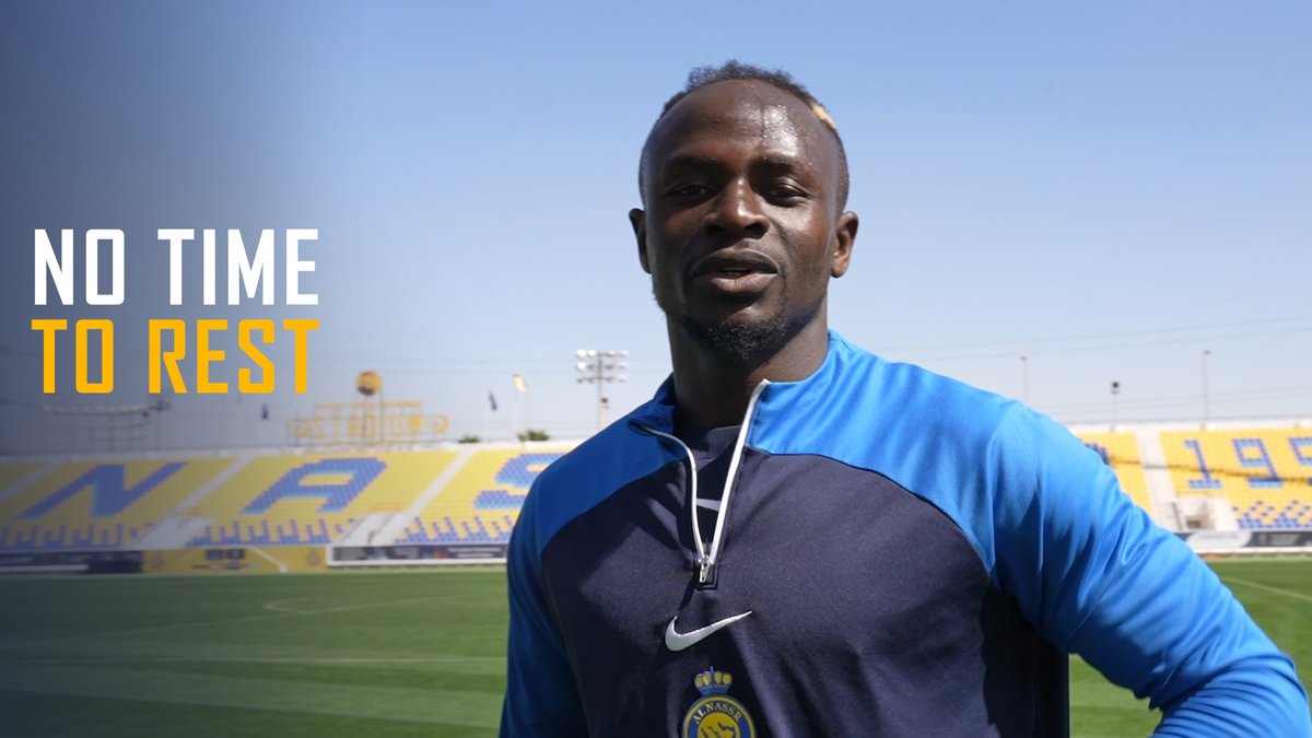 🎬 في #النصر نعمـل بحب 🤩 من المطـار إلى النــادي 💛 ساديو ماني يعـود للتدريبات 🔙