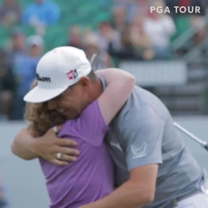 A friendship that captured the world's heart WM Phoenix Open in 2019. The origin of the Gary Woodland and Amy story is an unforgettable moment 🤩 #TOURVault
