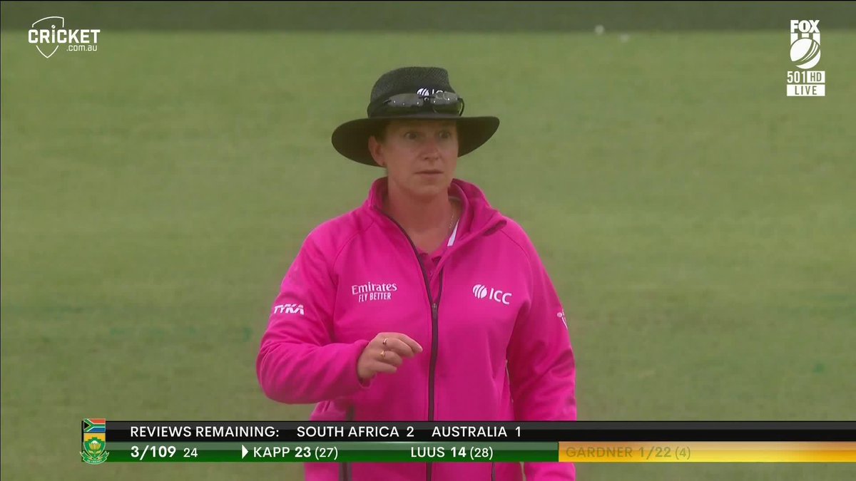 The umpire gives out even when the 3rd umpire said Not Out. 🤣