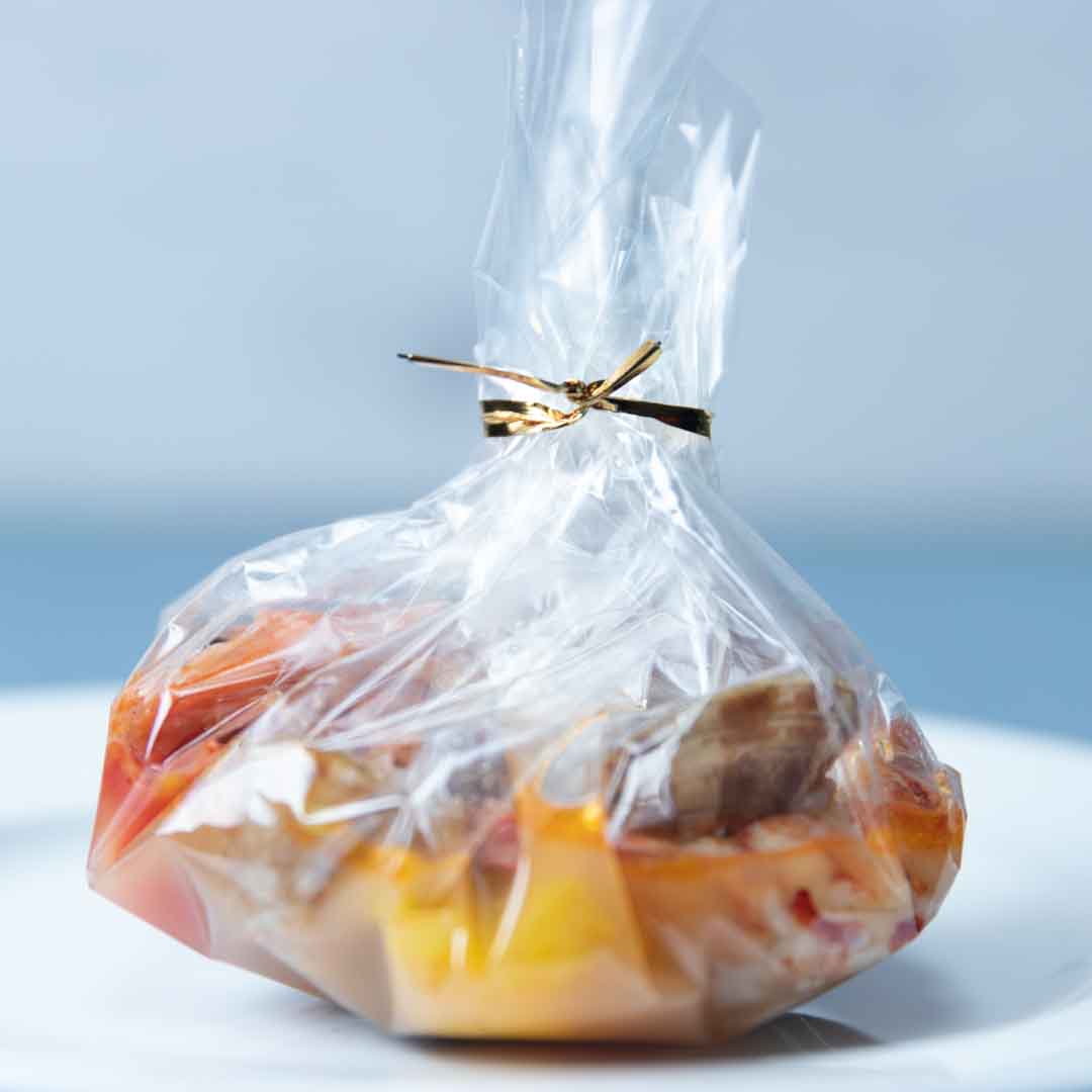 【おしゃれなのに楽チン】旨味の洪水！透明耐熱シートで作るカルトッチョ！🦐✨ / Fish Cartoccio with Heat-proof Wraps #tastyjapan