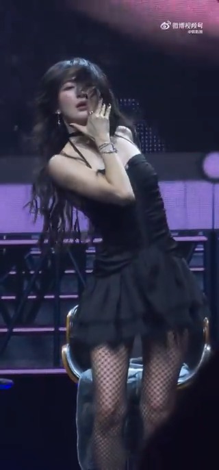 KANG SEULGI IS SO FCKING CRZY LIKE WTFFF 🧎‍♀️