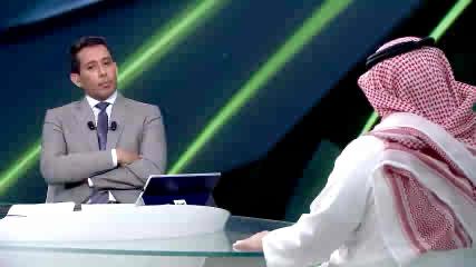 بتال القوس لياسر المسحل : احد اعضاء الاتحاد السعودي لكرة القدم قال لي اذا اجتمعنا وكانت السيدة اضواء العريفي موجودة الاخ ياسر المسحل ما يتخذ اي قرار إلا بعد ان يناظر الاخت اضواء ويقولها ( هاه وش رايك ) !! من هي اضواء العريفي وما قصتها ؟! 👇🏼😁😎