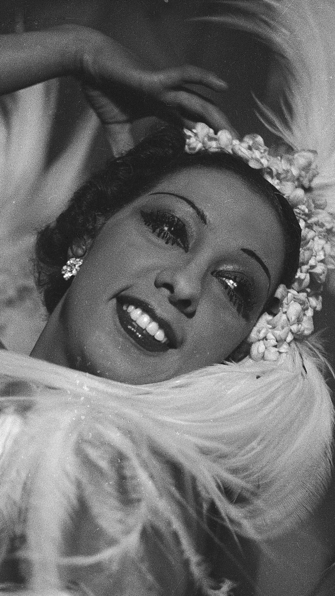 The Bankhead Bounce, Harlem Shake, and hip-hop breakdancing are modern dance moves that were all inspired by these iconic Harlem Renaissance dances 💃🏾🕺🏾 (with PushBlack)