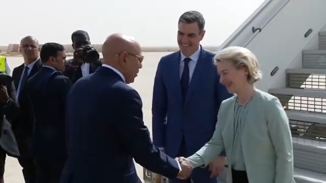 Acabo de llegar a Mauritania junto a la presidenta de la European Commission, Ursula von der Leyen, para reforzar nuestra cooperación en materia de migración y seguridad. El apoyo de la UE para el desarrollo y estabilidad de la región es esencial.
