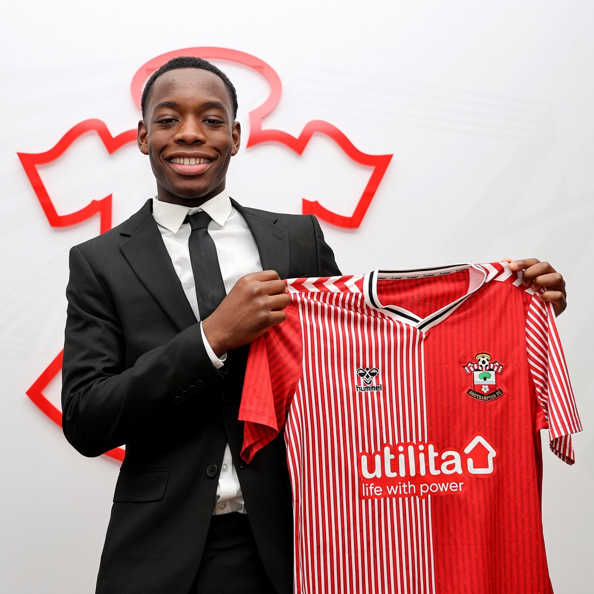 "Every boy's dream" 🌟 Having been at #SaintsFC since the age of six, Nick Oyekunle has signed his first professional contract: