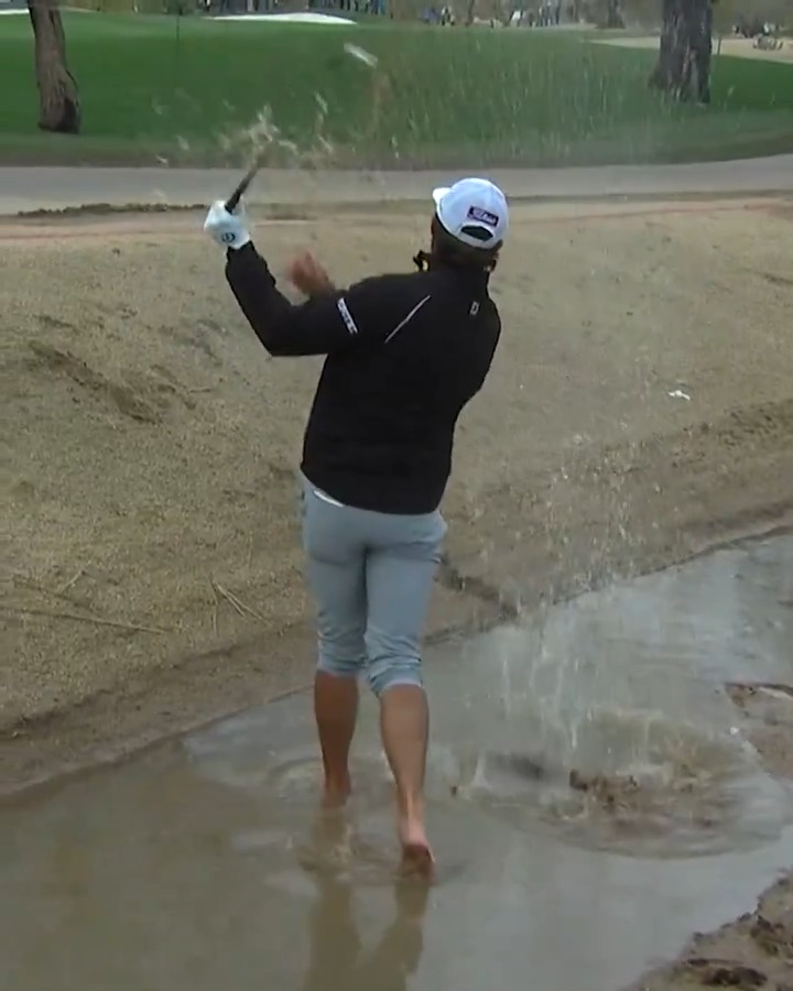 A par save can happen from anywhere on TOUR. @MaxHoma did it from the water 😳 (Presented by CDW Corporation)