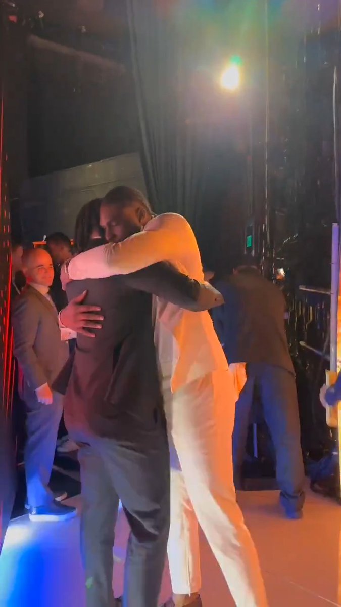 Teammates and the Rookies of the Year. What a moment for CJ Stroud and William Anderson jr 🤝❤️ 📺: #NFLHonors on CBS &amp; NFLN 📱: Stream on #NFLPlus