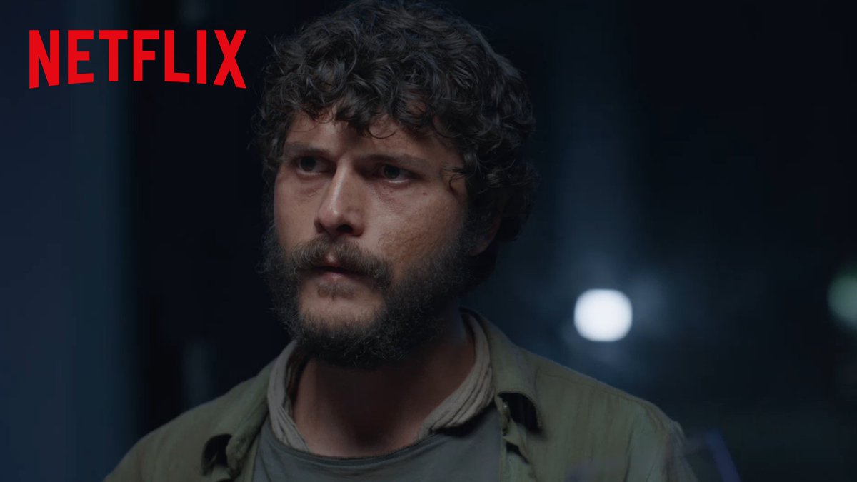 Bir kitap okudum, hayatım değişti. #Kül şimdi sadece Netflix’te.