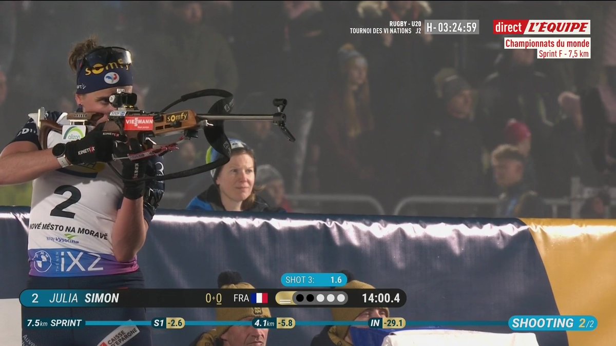 🔥 Superbes tirs de Julia Simon, c'est un sans faute sur ce sprint ! #lequipeBIATHLON