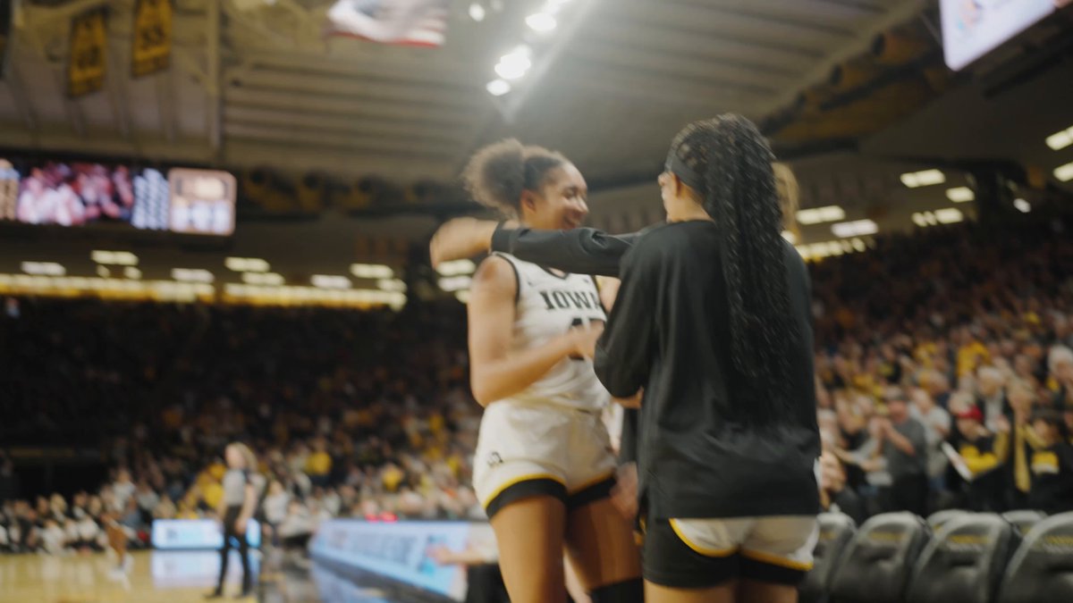 A historic night for our Homegrown Hawkeye 💛 Hannah stuelke x #Hawkeyes