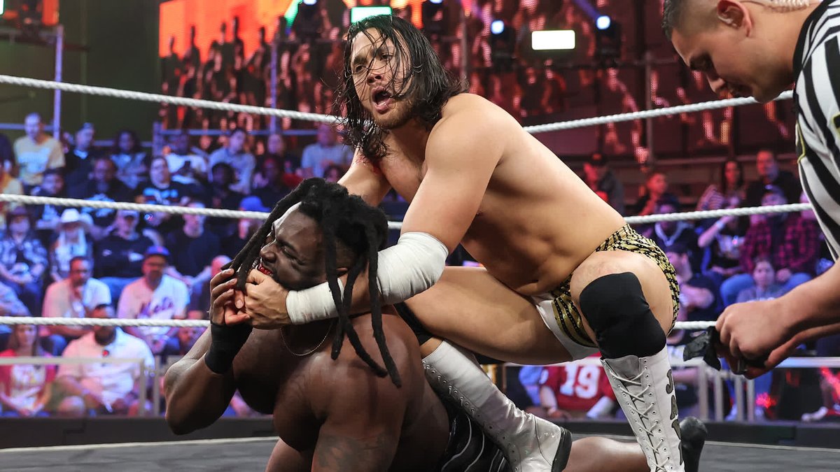 Impressive rookie Keanu Carver looks for a statement victory against the motormouthed kal misses mitchᶻ 𝘇 𐰁. #NXTLevelUp