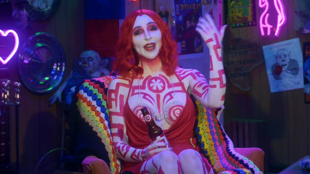 #MutantFam, you heard Diana “Darcy the Mail Ghoul” Prince 🎃💌. What's Joe Bob Briggs's fursona? 👀⬇️ #TheLastDriveIn