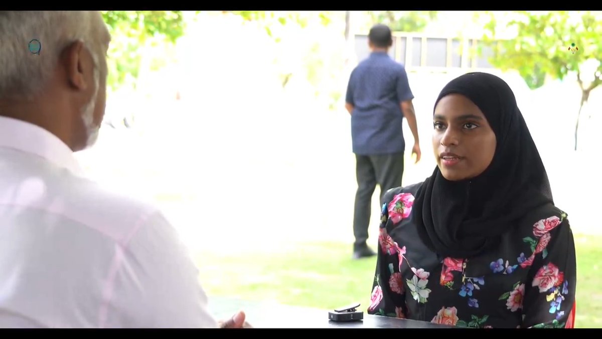 ރައީސްގެ ޖަވާބު 10 ފެބްރުވަރީ 2024 ތ.ކިނބިދޫ، އުފާ، ޢާއިޝަތު ރައުނާ މުޙައްމަދު، ކިޔެވުން ނިންމައި ވަޒީފާއަށް ނުކުންނަ ކުދީންނަށް ރަށުގައި ތިބެ ވަޒީފާ އަދާކުރާނެ ފުރުޞަތު ފަހިކޮށްދެއްވޭނެތޯ ދެންނެވި ސުވާލަށް، ރައީސުލްޖުމްހޫރިއްޔާ ދެއްވި ޖަވާބު