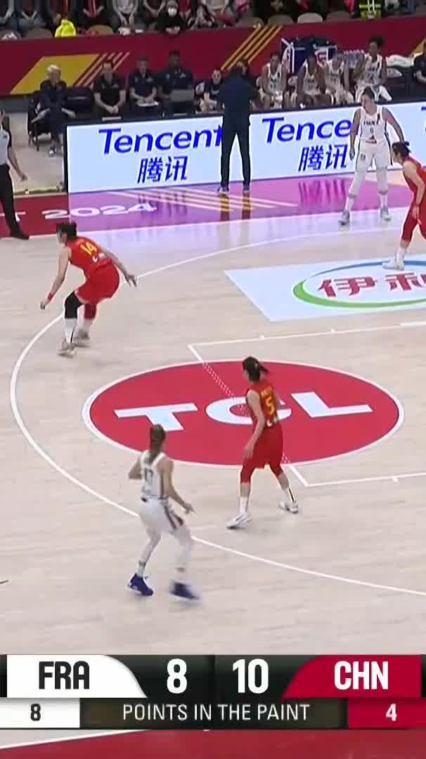 Marine is frustrating thousands of Chinese fans in Xi'an. 12 pts already and it's not even the half yet 🤯 #FIBAOQT