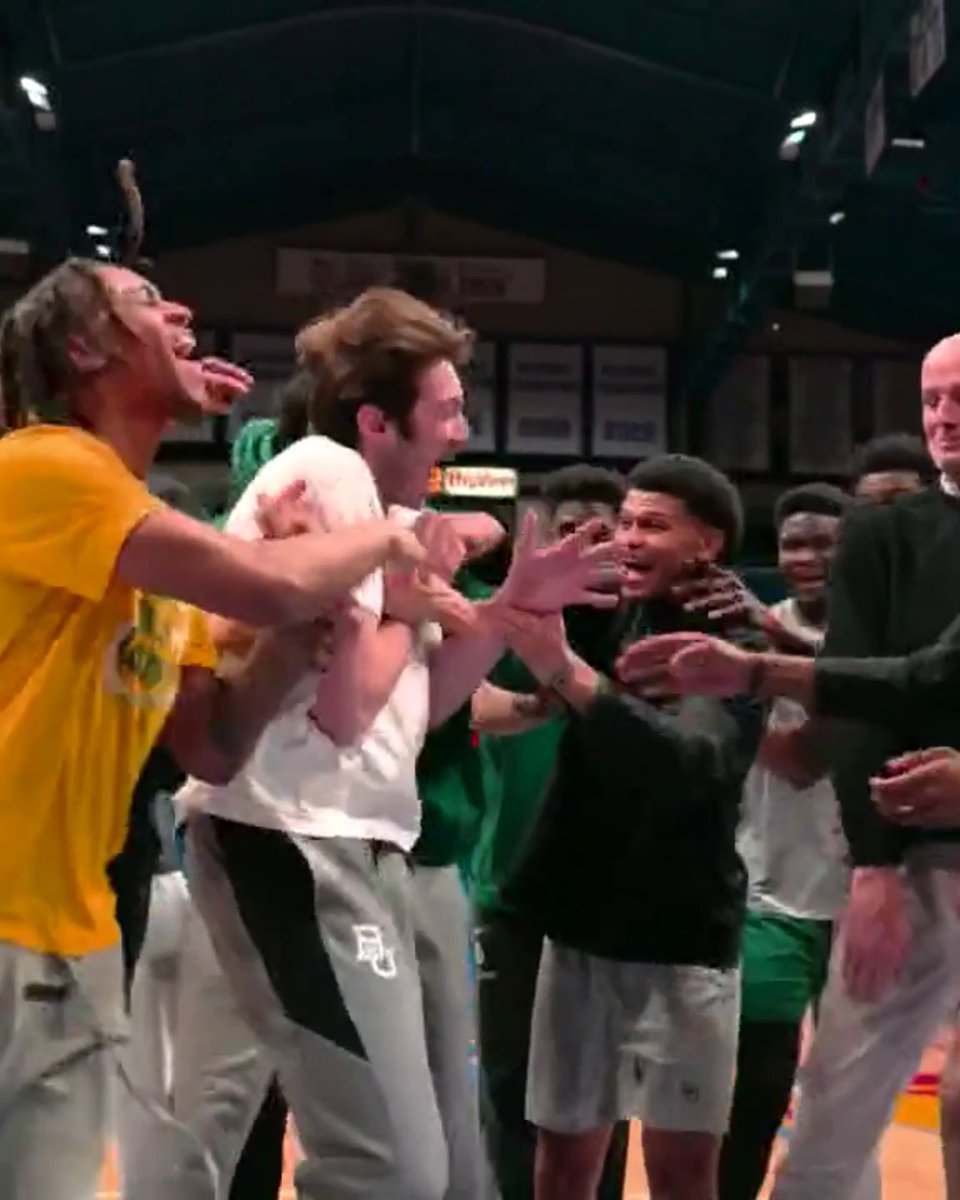 .Jay Bilas had a special surprise for Baylor walk-on Austin Sacks 👏 #CollegeGameDay