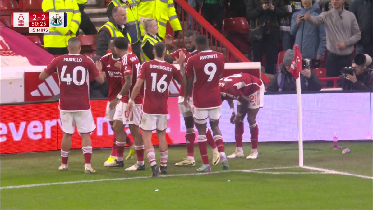 WOWWW!! What a goal from Callum Hudson-Odoi to put Nottingham Forest back level with Newcastle United! 🔥😨