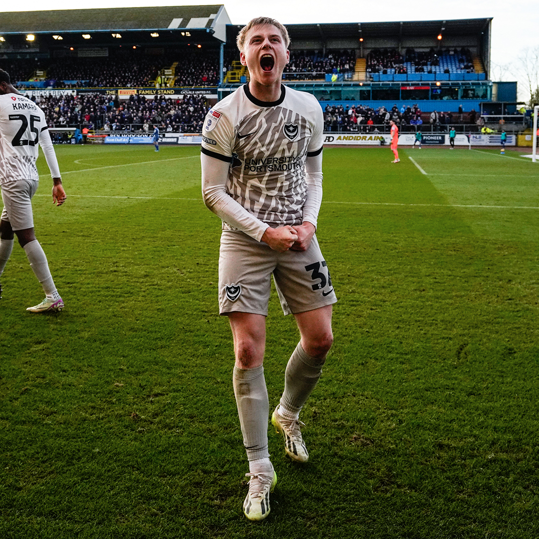 The assist: 😮💨 The goal: 😎 🤝 Abu Kamara x Paddy #Pompey