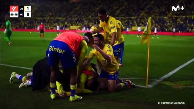 💥 PRESA CANARIO. El tanto de Alex Suárez para desatar la locura de la UD Las Palmas. #LaCasadelFútbol #LALIGAEASPORTS